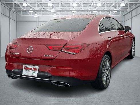 Used 2021 Mercedes-Benz CLA 250 4MATIC image 5