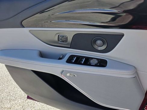 New 2026 Lincoln Nautilus Reserve w/ Jet Appearance Package image 12