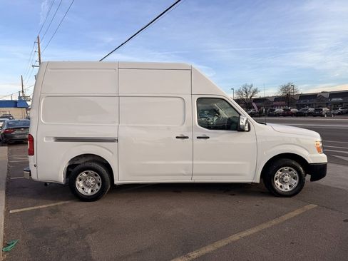 Used 2018 Nissan NV 2500 SV image 8