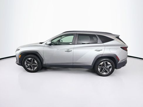 Used 2025 Hyundai Tucson SEL FWD image 4