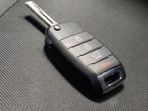 Used 2019 Kia Soul + image 32