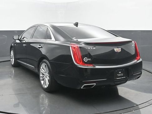 Used 2018 Cadillac XTS Luxury FWD image 4