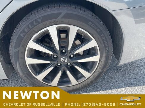 Used 2018 Nissan Altima 2.5 SL FWD image 18