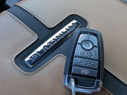 Used 2024 Ford F350 Platinum image 34