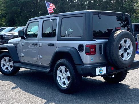 Used 2018 Jeep Wrangler Unlimited Sport S AWD/4WD image 10