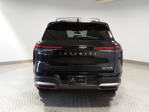 Certified 2026 INFINITI QX60 Luxe w/ Family Package AWD/4WD image 9