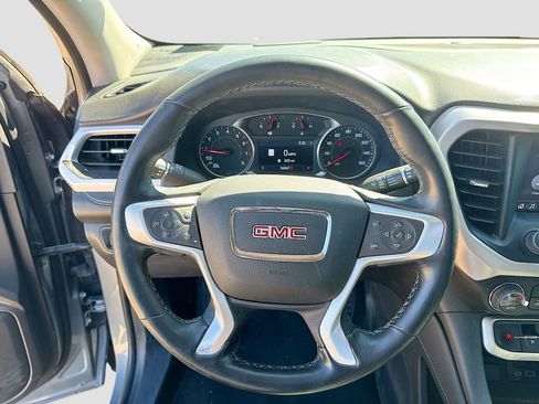 Used 2023 GMC Acadia SLT w/ Preferred Package image 13