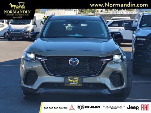 Used 2025 MAZDA CX-70 3.3 Turbo w/ Preferred Package AWD/4WD image 2