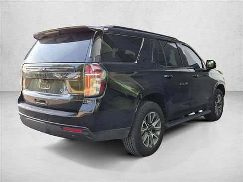 Used 2024 Chevrolet Tahoe Z71 w/ Luxury Package AWD/4WD image 5