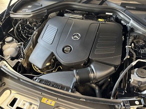 Used 2025 Mercedes-Benz GLC 300 image 34