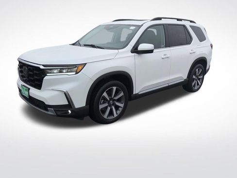Used 2025 Honda Pilot Touring image 23