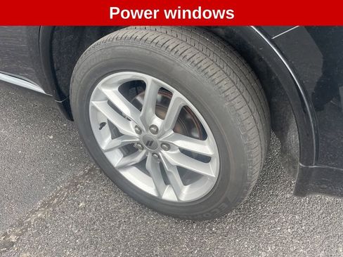 Used 2023 Dodge Durango GT image 11