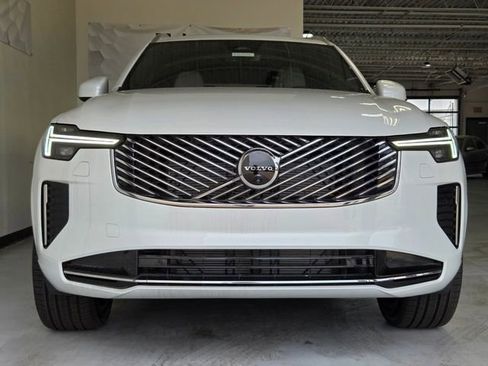 New 2026 Volvo XC90 B6 Ultra w/ Protection Package AWD/4WD image 8