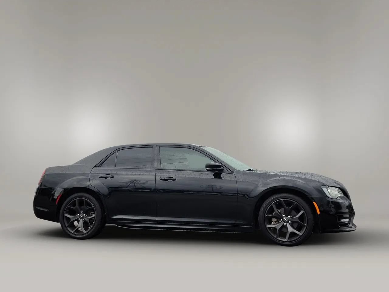 Used 2023 Chrysler 300 Touring L RWD image 28