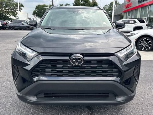 Used 2025 Toyota RAV4 XLE w/ Convenience Package FWD image 9