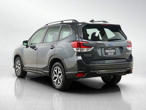 Used 2021 Subaru Forester Premium AWD/4WD image 3
