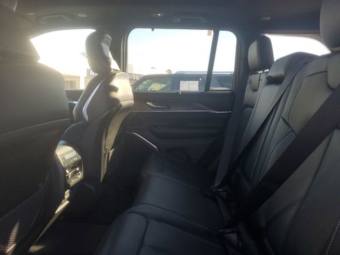 Used 2023 Jeep Grand Cherokee Overland w/ Luxury Tech Group IV image 12