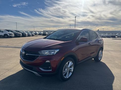 Used 2023 Buick Encore GX Preferred w/ Cold Weather Comfort Package image 4