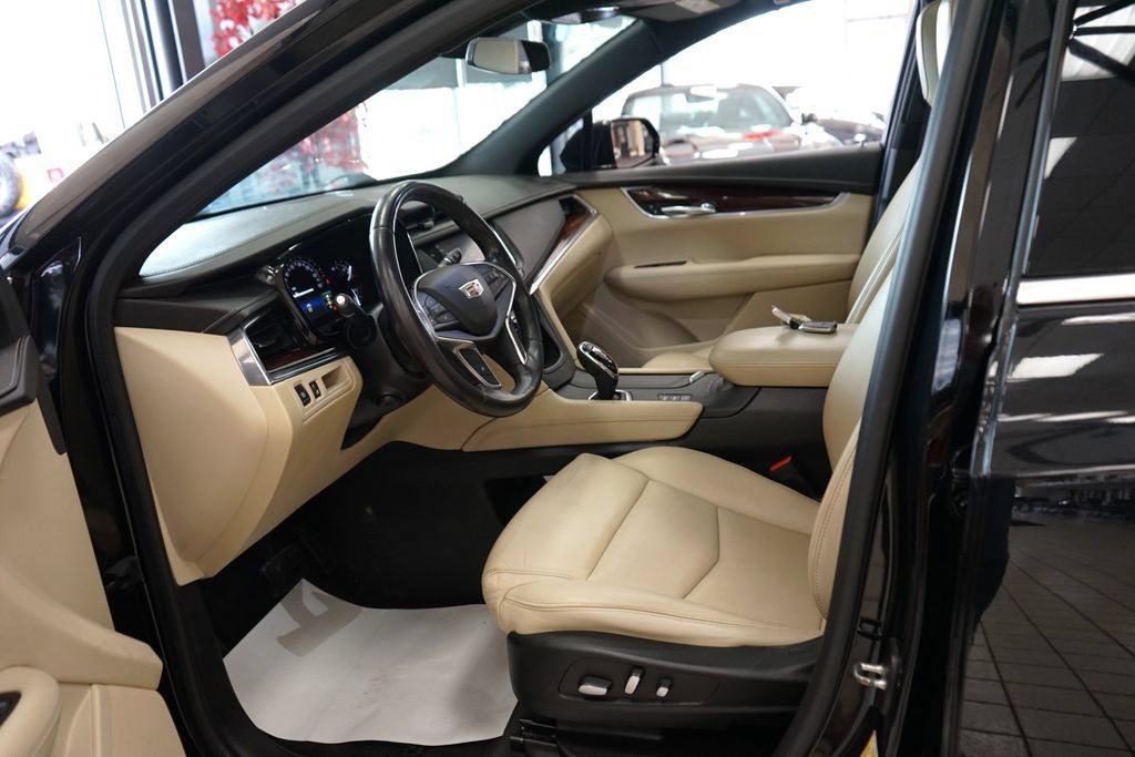 Used 2018 Cadillac XT5 Luxury AWD/4WD image 26