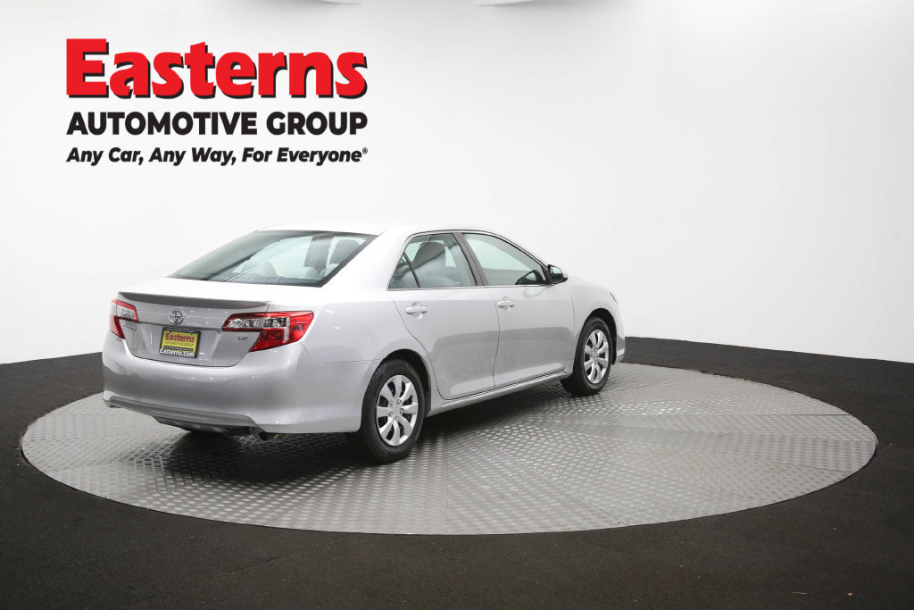 Used 2014 Toyota Camry LE FWD image 41