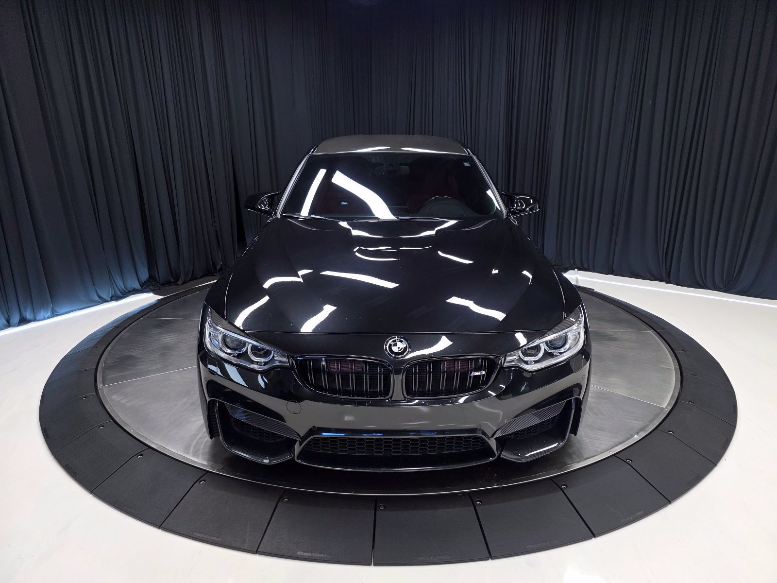 Used 2017 BMW M3 RWD image 9