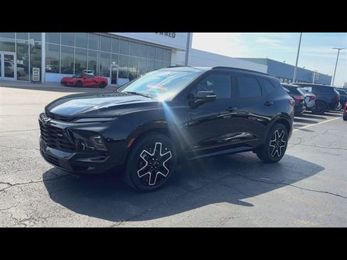 Certified 2025 Chevrolet Blazer RS w/ Driver Confidence II Package AWD/4WD image 4