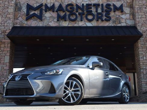 Used 2019 Lexus IS 300 image 1