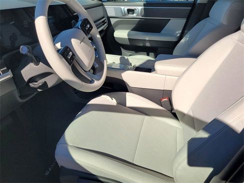 New 2026 Hyundai Santa Fe SE image 11