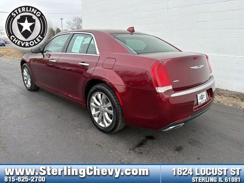Used 2019 Chrysler 300 Limited image 3