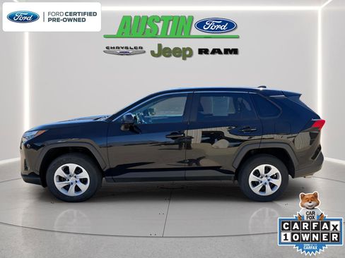 Used 2024 Toyota RAV4 LE AWD/4WD image 2