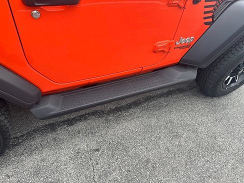 Used 2018 Jeep Wrangler Sport AWD/4WD image 35