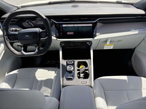 New 2026 Jeep Cherokee Laredo AWD/4WD image 3