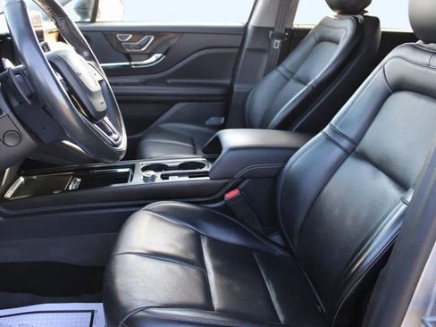 Used 2021 Lincoln Corsair Reserve w/ Equipment Group 201A image 9