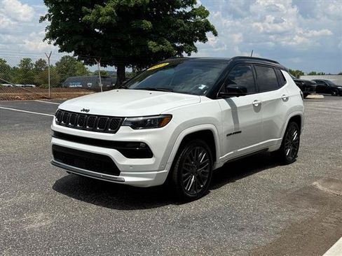 Used 2024 Jeep Compass Limited w/ Driver Assist Group I AWD/4WD image 7