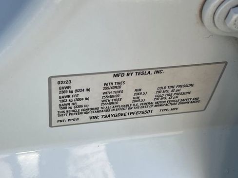 Used 2023 Tesla Model Y Long Range image 39