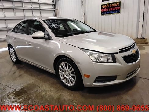 Used 2013 Chevrolet Cruze Eco FWD image 4