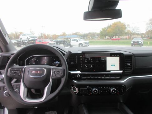 New 2026 GMC Sierra 3500 SLT image 14