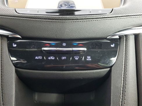 Used 2023 Cadillac XT5 Luxury image 17