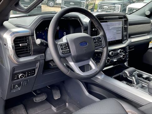 New 2025 Ford F150 Lariat w/ Equipment Group 501A Mid image 8