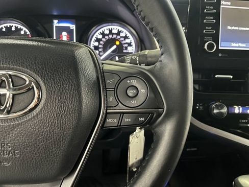 Used 2024 Toyota Camry SE FWD image 18