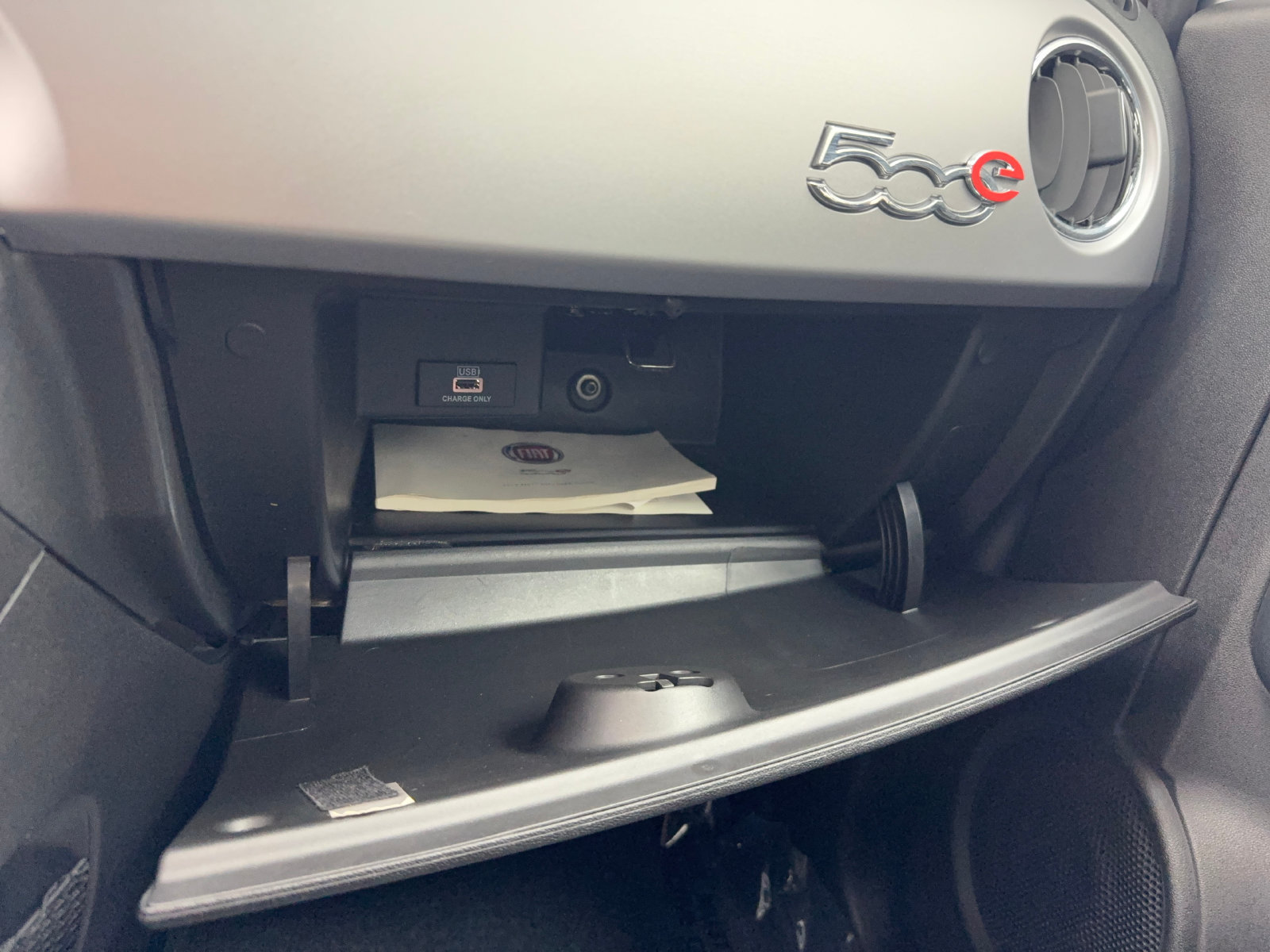 Used 2019 FIAT 500 e FWD image 22
