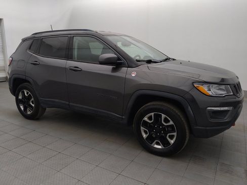 Used 2017 Jeep Compass Trailhawk w/ Popular Equipment Group AWD/4WD image 11