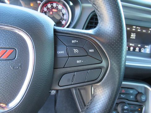 Used 2021 Dodge Challenger R/T image 17