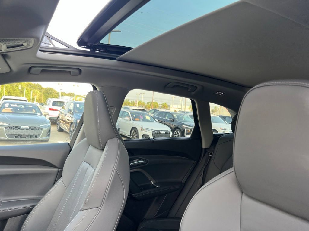 Used 2025 Audi Q5 Premium Plus AWD/4WD image 9