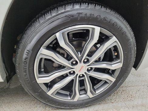 Used 2018 GMC Terrain Denali w/ Advanced Safety Package AWD/4WD image 31