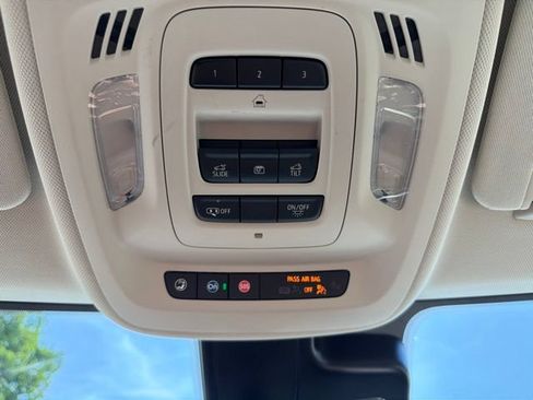 Certified 2023 Buick Envision Avenir AWD/4WD image 41