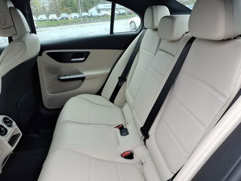 Used 2022 Mercedes-Benz C 300 4MATIC Sedan image 8