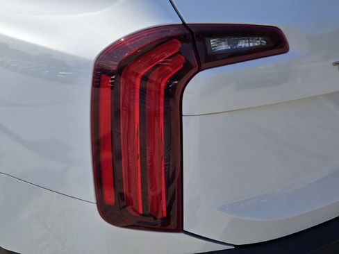 Certified 2021 Kia Telluride EX w/ EX Premium Package image 11