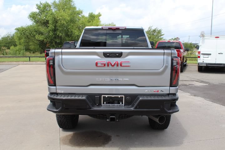 New 2026 GMC Sierra 2500 AT4X AWD/4WD image 4
