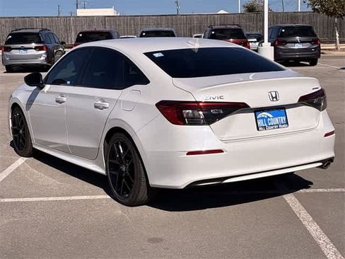 Used 2024 Honda Civic Sport image 4